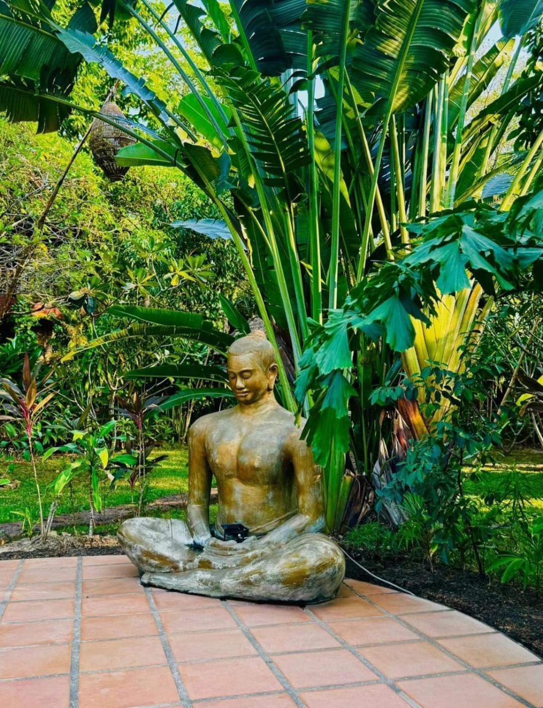 Tara Lodge Haven Of Peace Kep Exterior photo